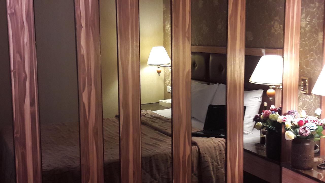 Monalisa Hotel Тайнань Экстерьер фото