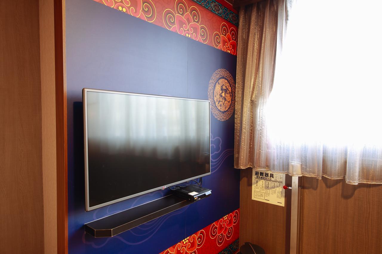 Monalisa Hotel Тайнань Экстерьер фото